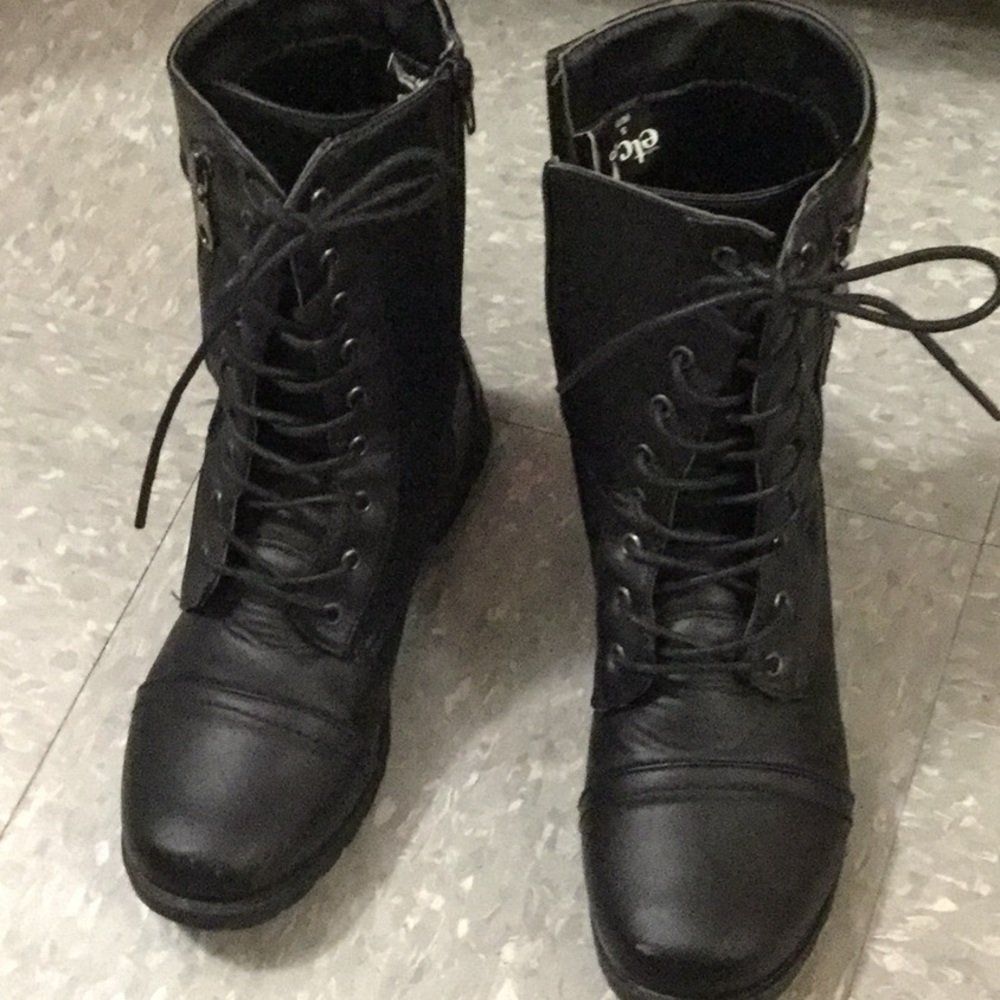 Rue21 Black Boots In Size 6/7